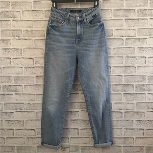 Women’s Mavi Gold light wash high waist mom jeans Size 24/27